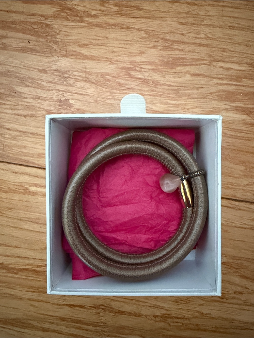 NEW Jennifer Lopez endless bracelet